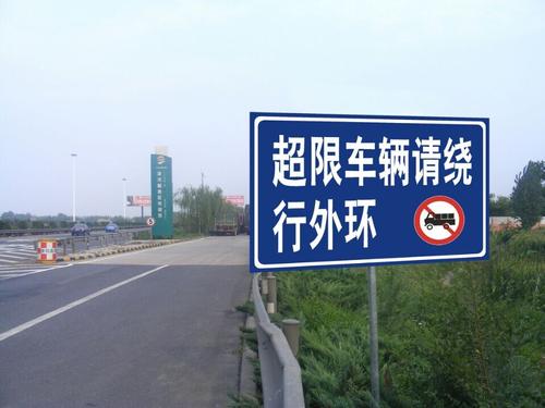 常州城市道路护栏.jpg